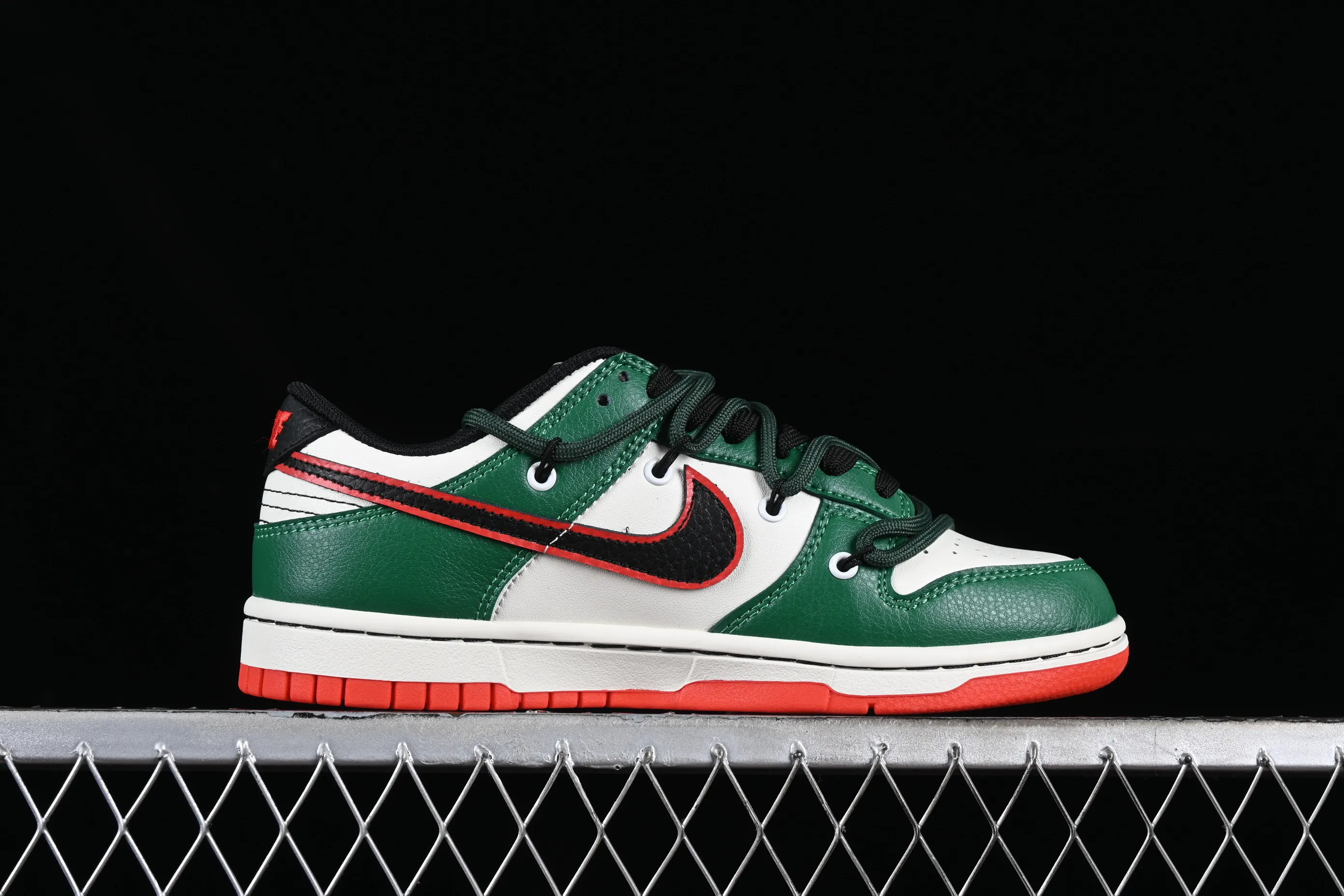 All Categories Nk SB Dunk Series Nk SB Dunk Low Low-top sneakers NBA x Nk Dunk Low Panda Prank Retro cordon 2.0 SB strap low-top casual sneakers DD3363-100